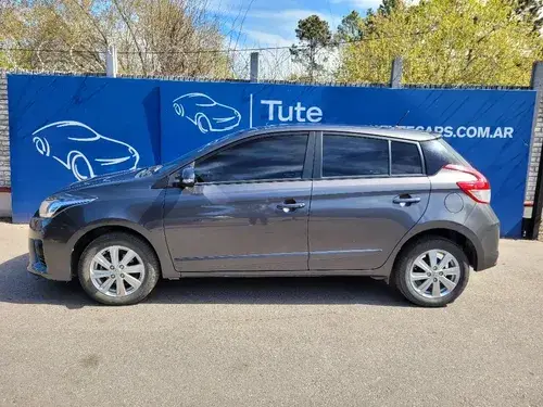 Toyota Yaris 1.5 107cv Cvt 2017