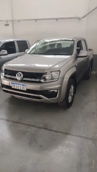Volkswagen AMAROK AMAROK 2,0TD 4X2 DC CONFORT 180 HP AUTOMATICA L/17 2019