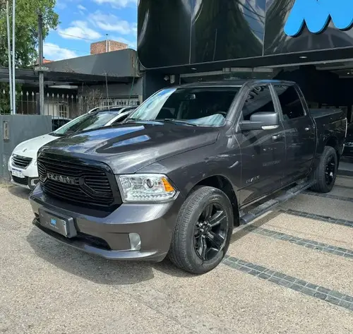 RAM 1500 5.7 Laramie Atx V8 2024
