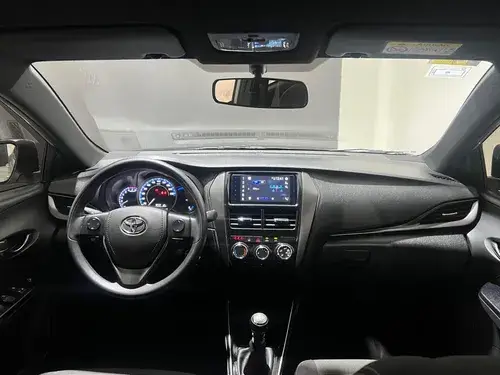 Toyota Yaris 1.5 107cv Xs 2024