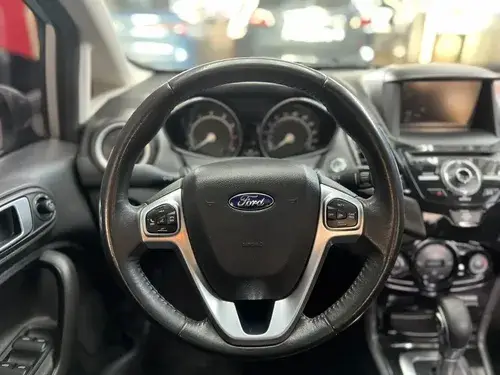 Ford Fiesta Kinetic 1.6 Titanium Powershift 120cv 2015