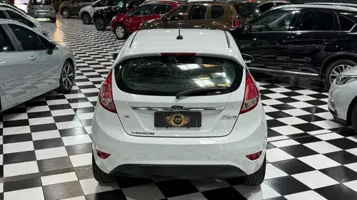 Ford Fiesta Kinetic 1.6 Titanium Powershift 120cv 2017