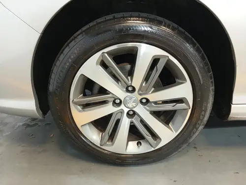 Peugeot 308 1.6 Hdi Feline 2020