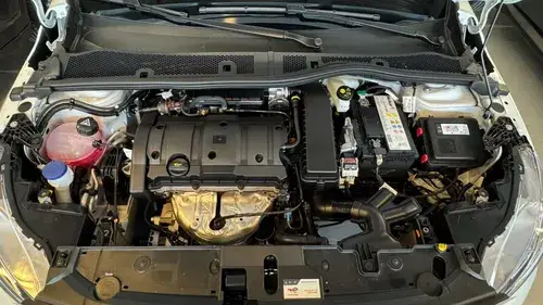 Peugeot 208 1.6 Allure At 2026