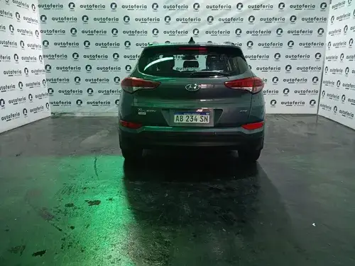 Hyundai Tucson 2.0 4X4 PREMIUM AT L16 2017