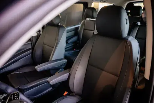 Mercedes-Benz Vito 1.9 119 Cdi Tourer Pasajeros 9+1 At 2025