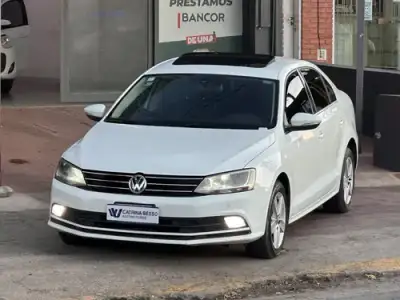 Volkswagen Vento 2.5 Advance Plus 170cv 2015