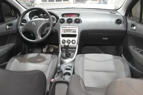 Peugeot 308 1.6 Active 2015