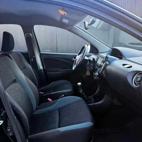 Toyota Etios 1.5 XLS MT6 5P 2021
