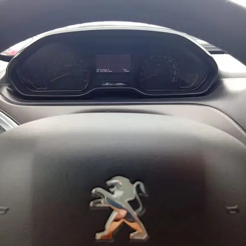 Peugeot 2008 1.6 Feline 2021