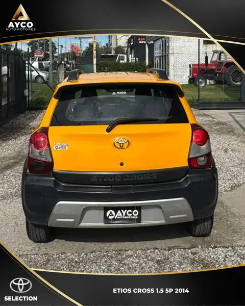Toyota ETIOS 1.5 CROSS 2014