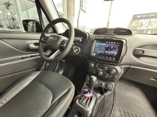 Jeep Renegade 1.3T Willys At9 4X4 2025