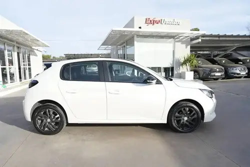 Peugeot 208 1.6 5p Feline Tip 2021