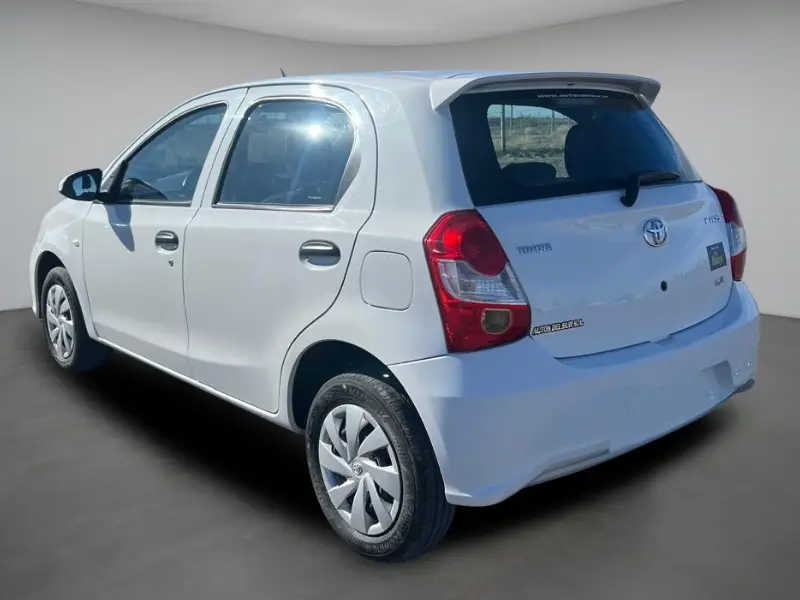 Toyota Etios X 1.5 6M/T 5P 2023