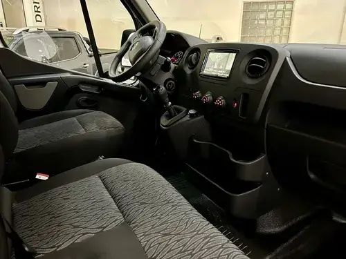 Renault Master 2.3 L1H1 (8M3) 2026