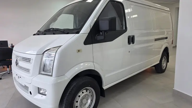 eC35 FURGON 100% ELECTRICO 2026