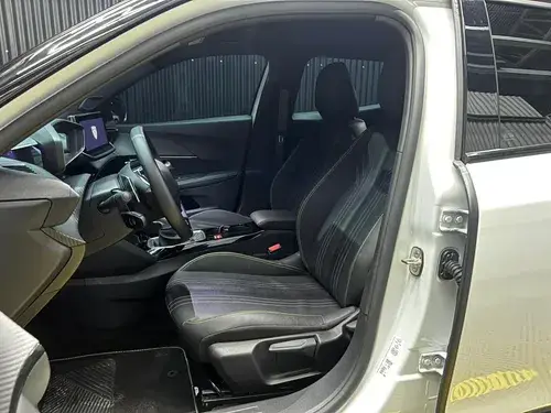 Peugeot 2008 1.0T Gt 2025