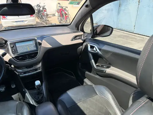 Peugeot 208 XY 2014