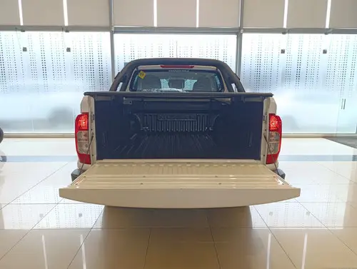 Nissan Frontier 2.3t S 4x2 Mt L22 2023