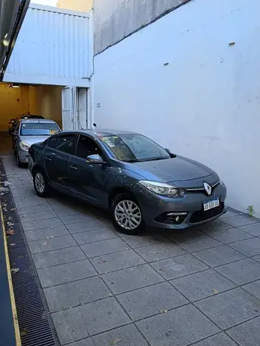 Renault Fluence 2.0 Ph2 Luxe Pack 143cv Cuero 2017