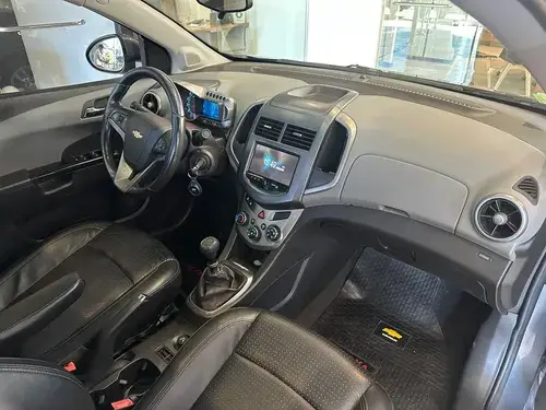 Chevrolet Sonic LTZ 1.6 MT 2013