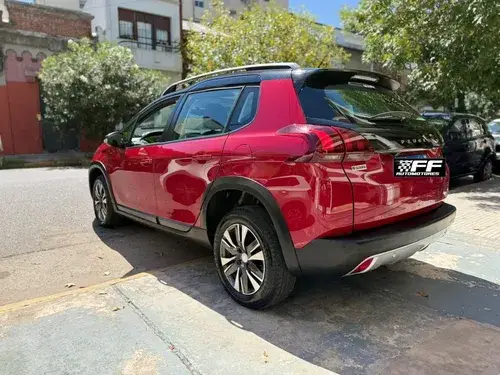 Peugeot 2008 1.6 Feline Tip 2023