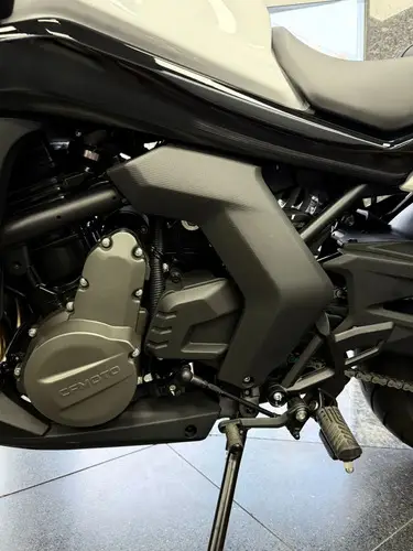 650 GT Touring 2026