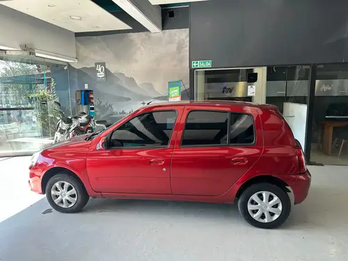 Renault Clio Mío Confort 1.2 2015