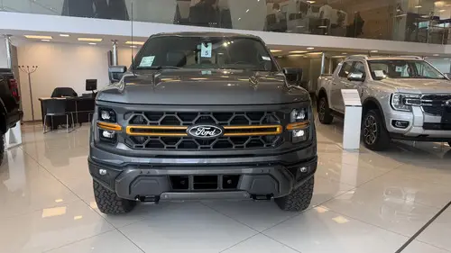 Ford F-150 5.0L V8 Tremor 4X4 At 2026