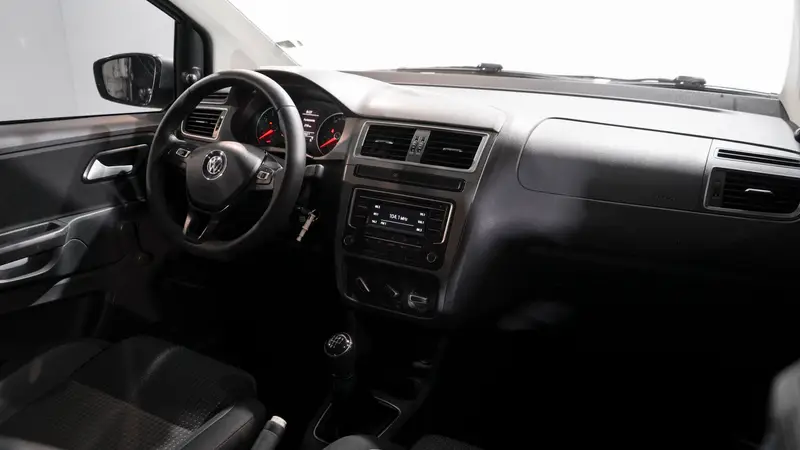 Volkswagen Fox 1.6 TRENDLINE 2017