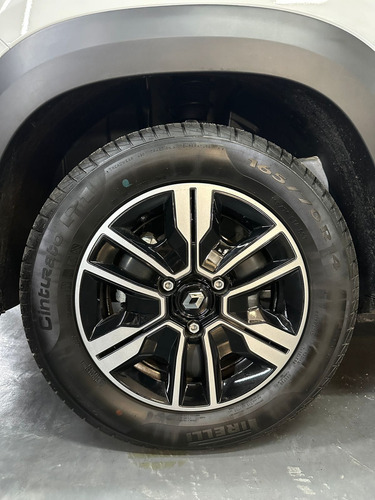 Renault Kwid 1.0 Outsider 2025