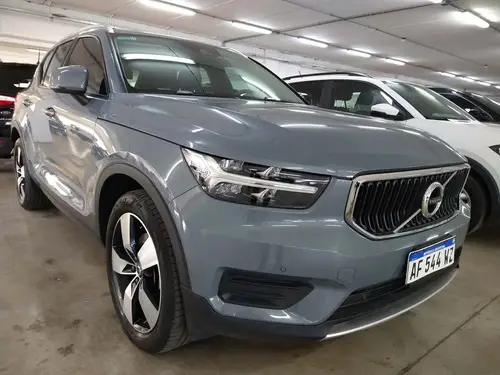 Volvo XC40 2.0t T4 Momentum Fwd 2022