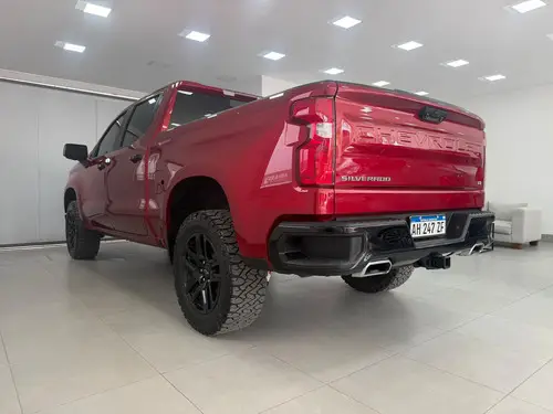 Chevrolet Silverado 5.3 V8 Z71 Trail Boss 2025