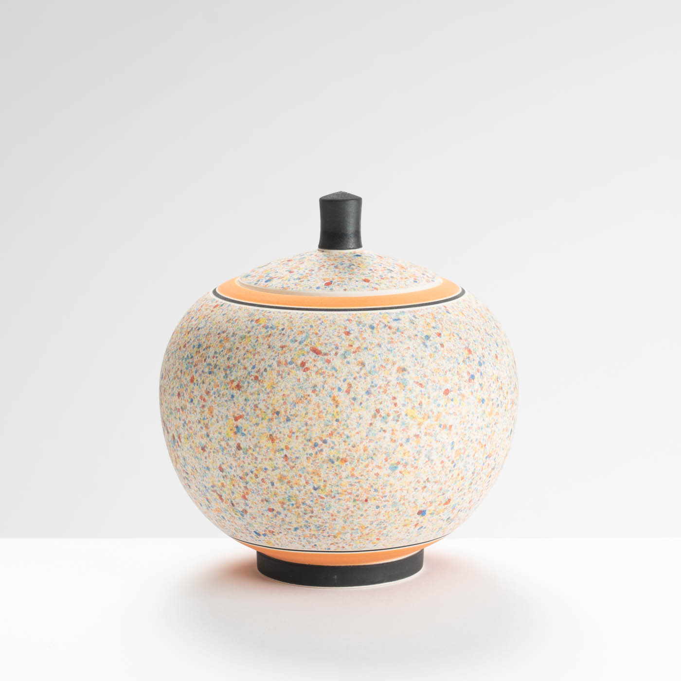 GW524Y192 Round Lidded Jar