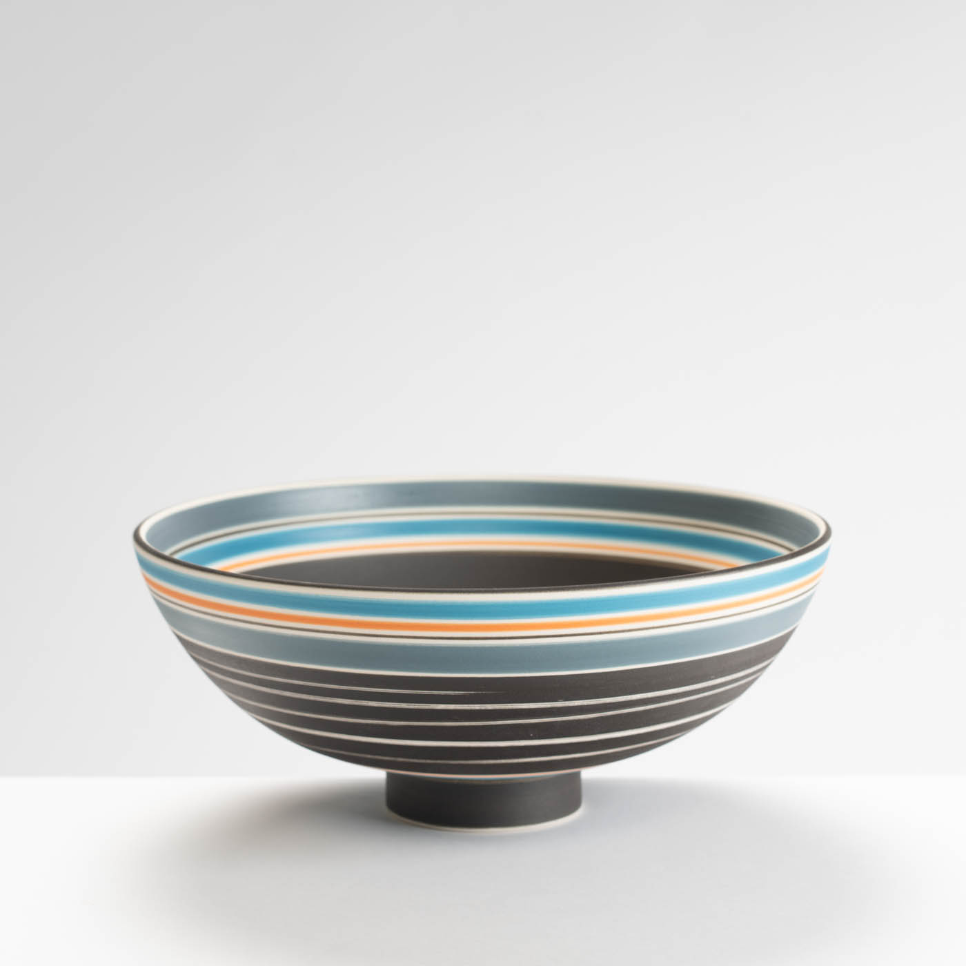 GW524Y197 Footed Bowl