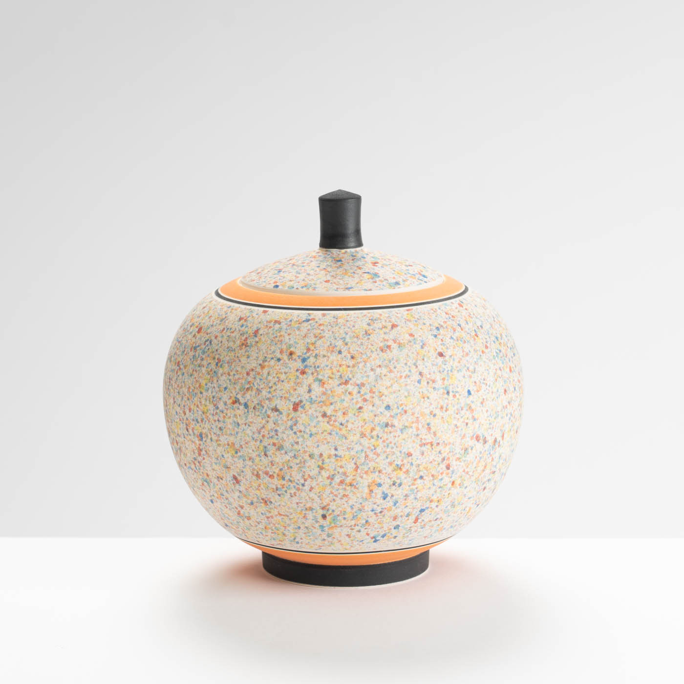 GW524Y192 Round Lidded Jar