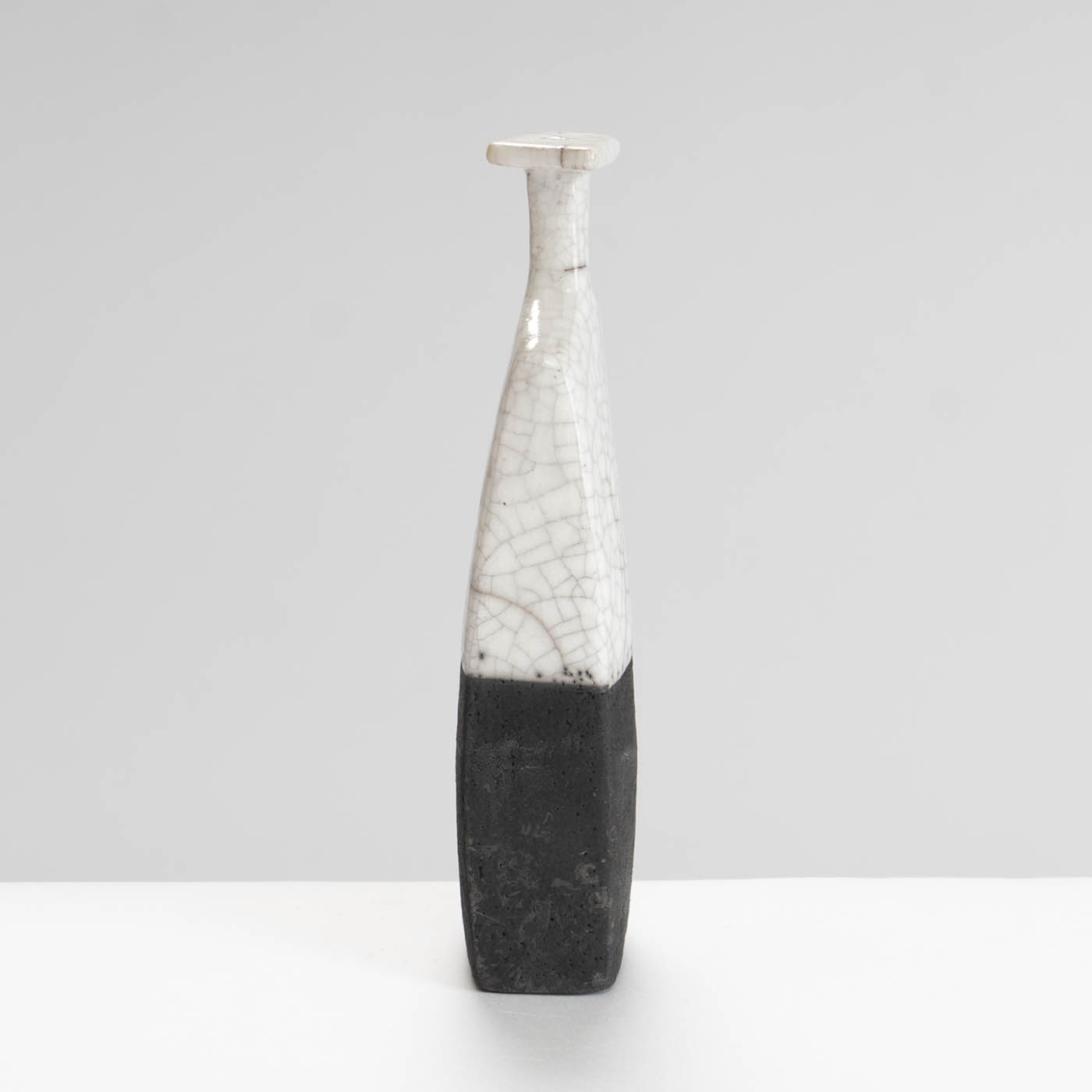 UM590Y47 Bottle Form