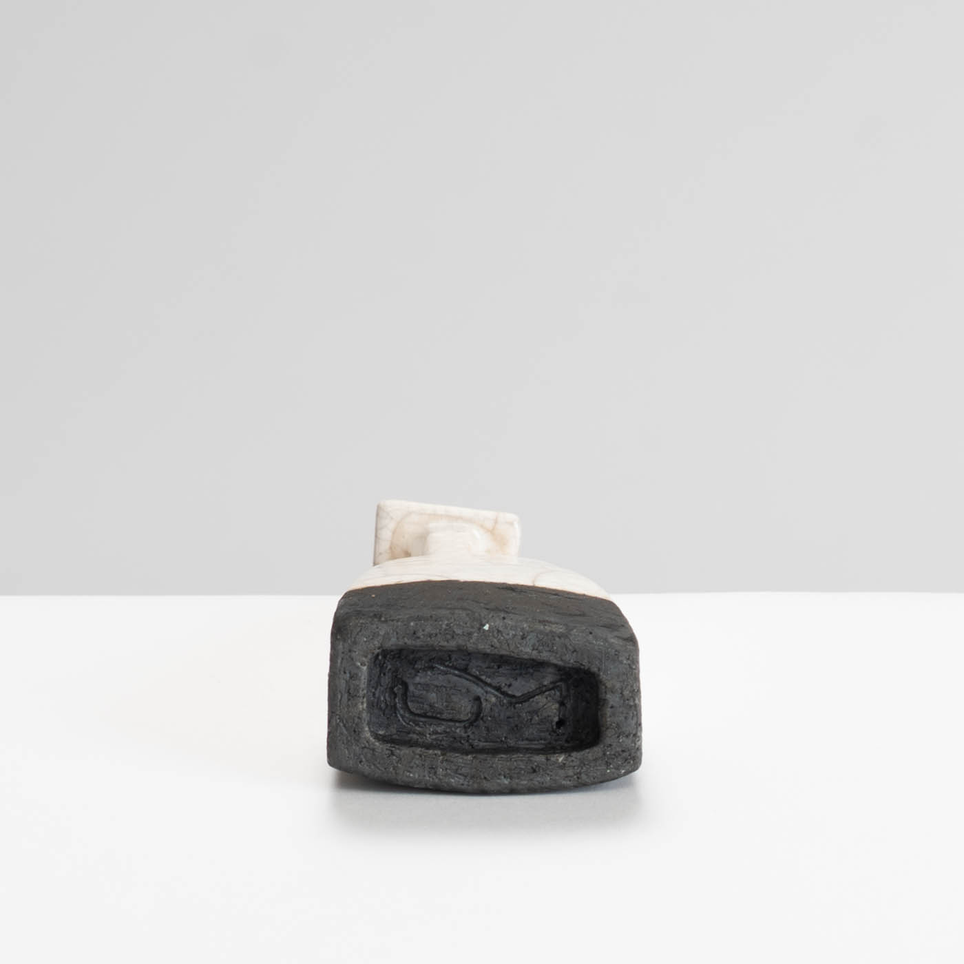 UM590Y43 Bottle Form