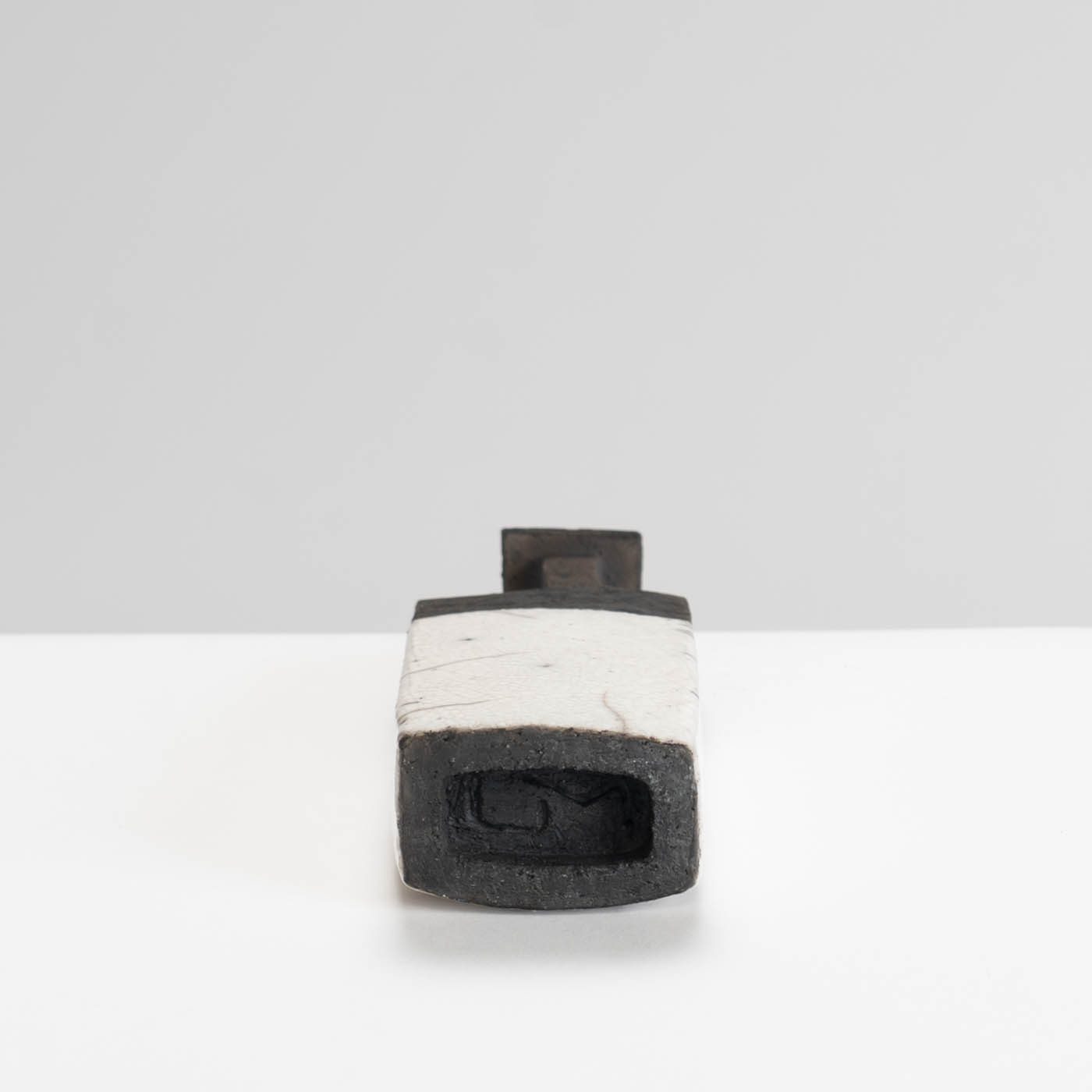 UM590Y45 Bottle Form