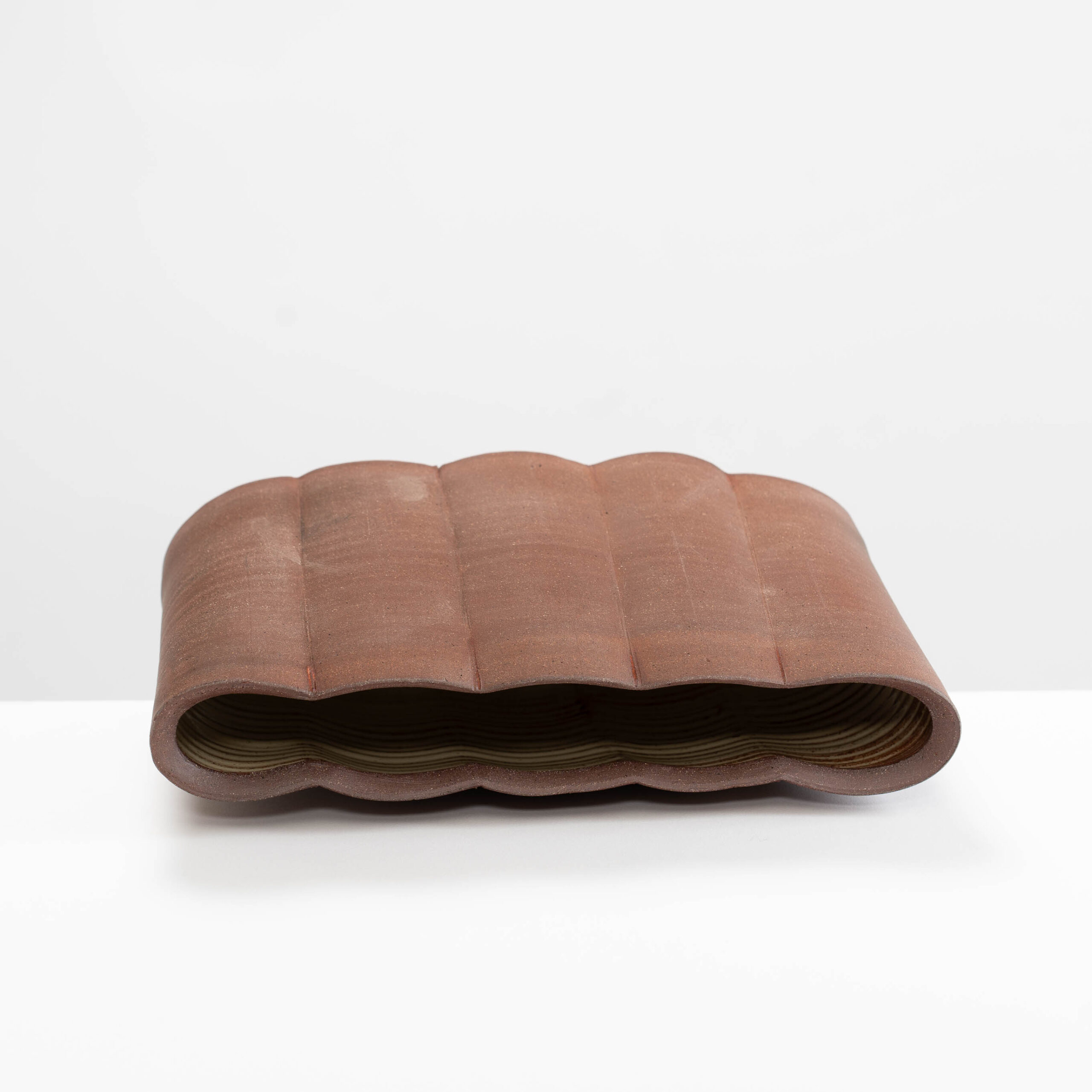 AY299Y430 Scalloped Vase