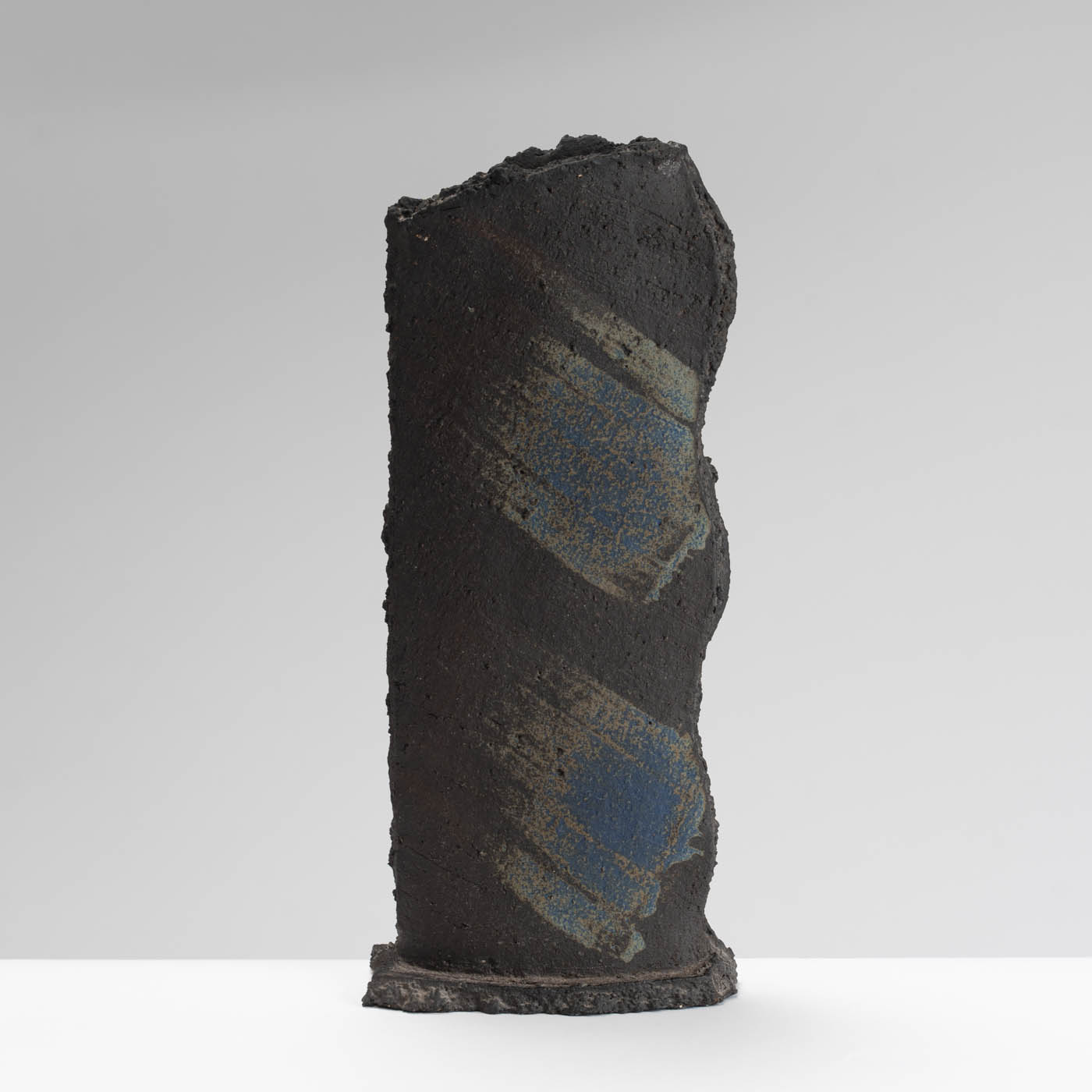 MM105Y368 Standing Form