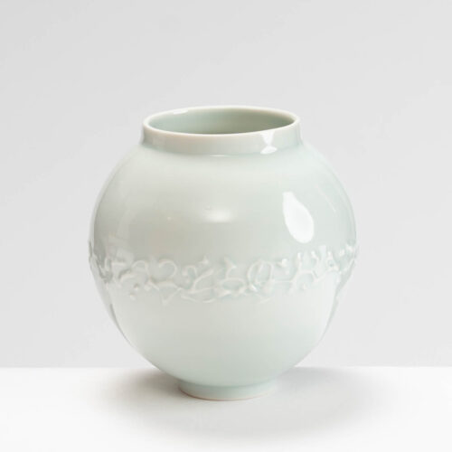 RH578Y94 Moon Jar Pale Celadon