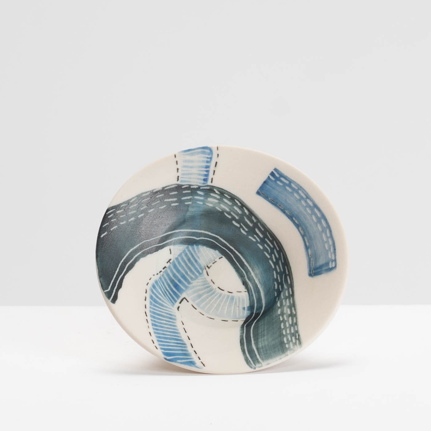 LC142Y343 Stitched Pin dish