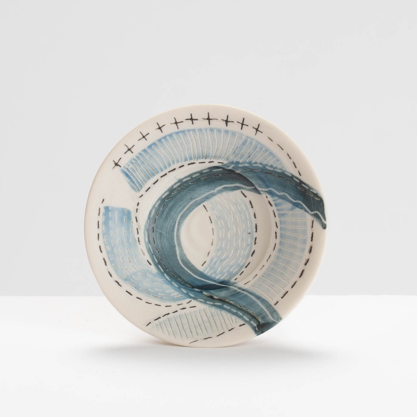 LC142Y344 Stitched Pin dish