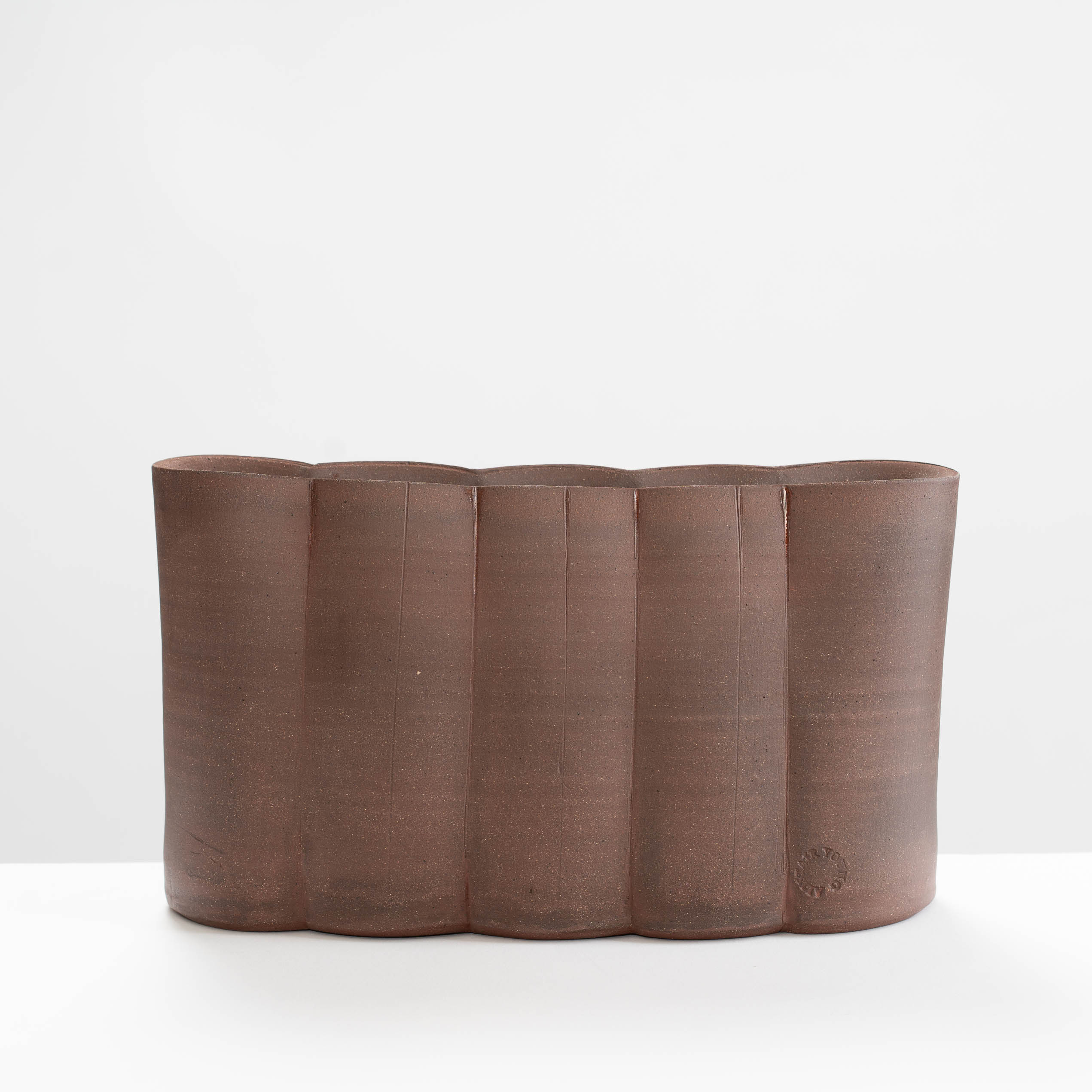 AY299Y430 Scalloped Vase