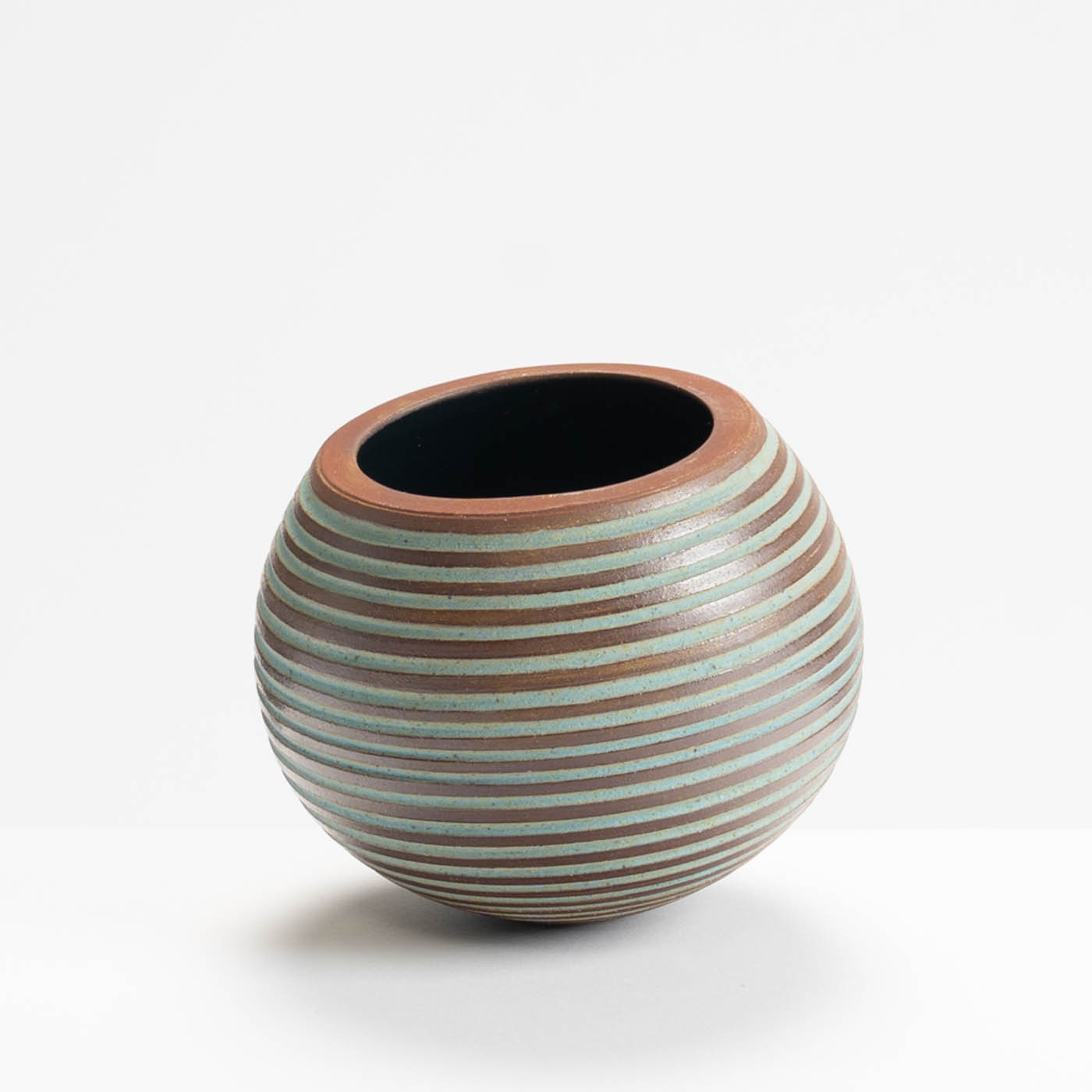 EM183Y955 Mini Wobble Pot