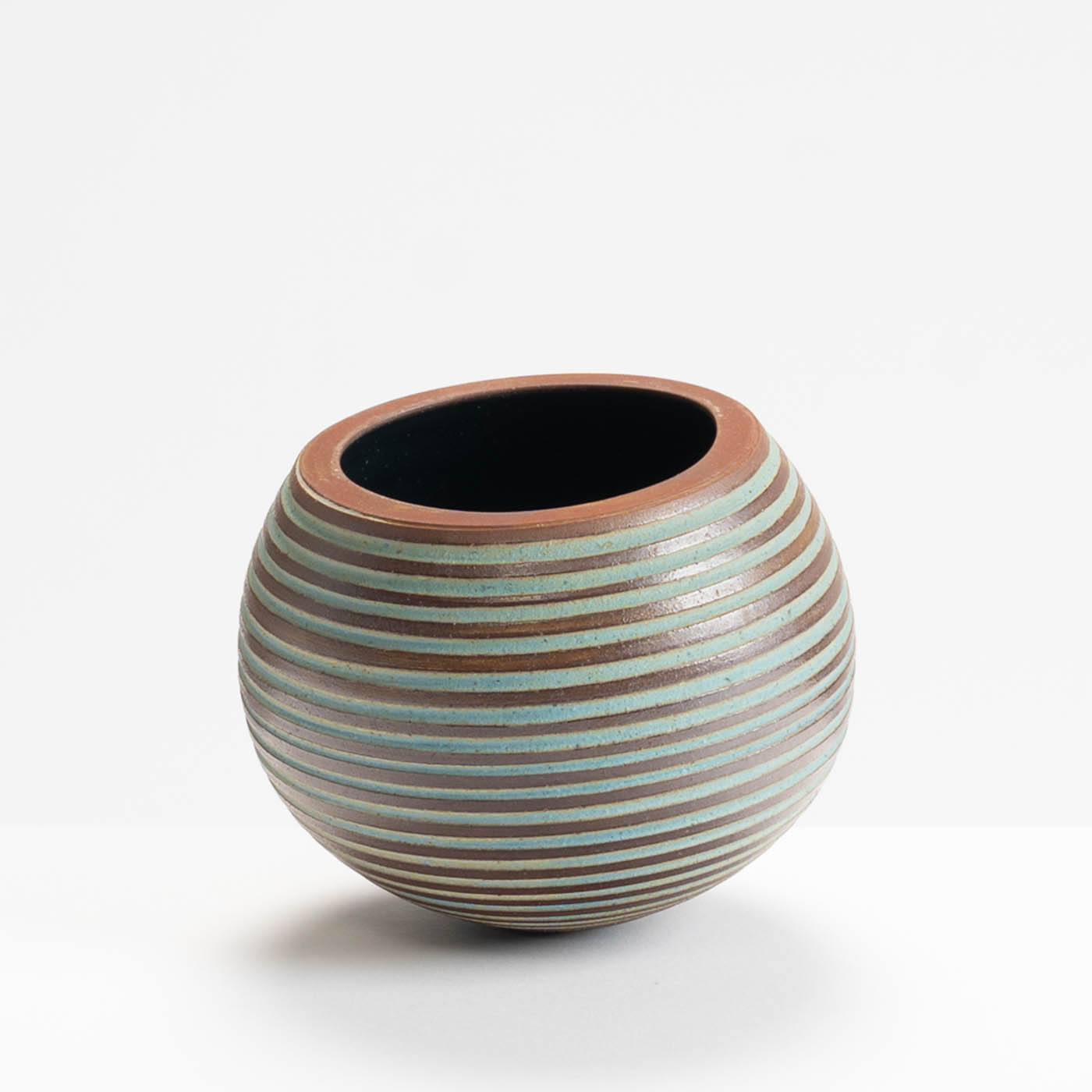 EM183Y955 Mini Wobble Pot