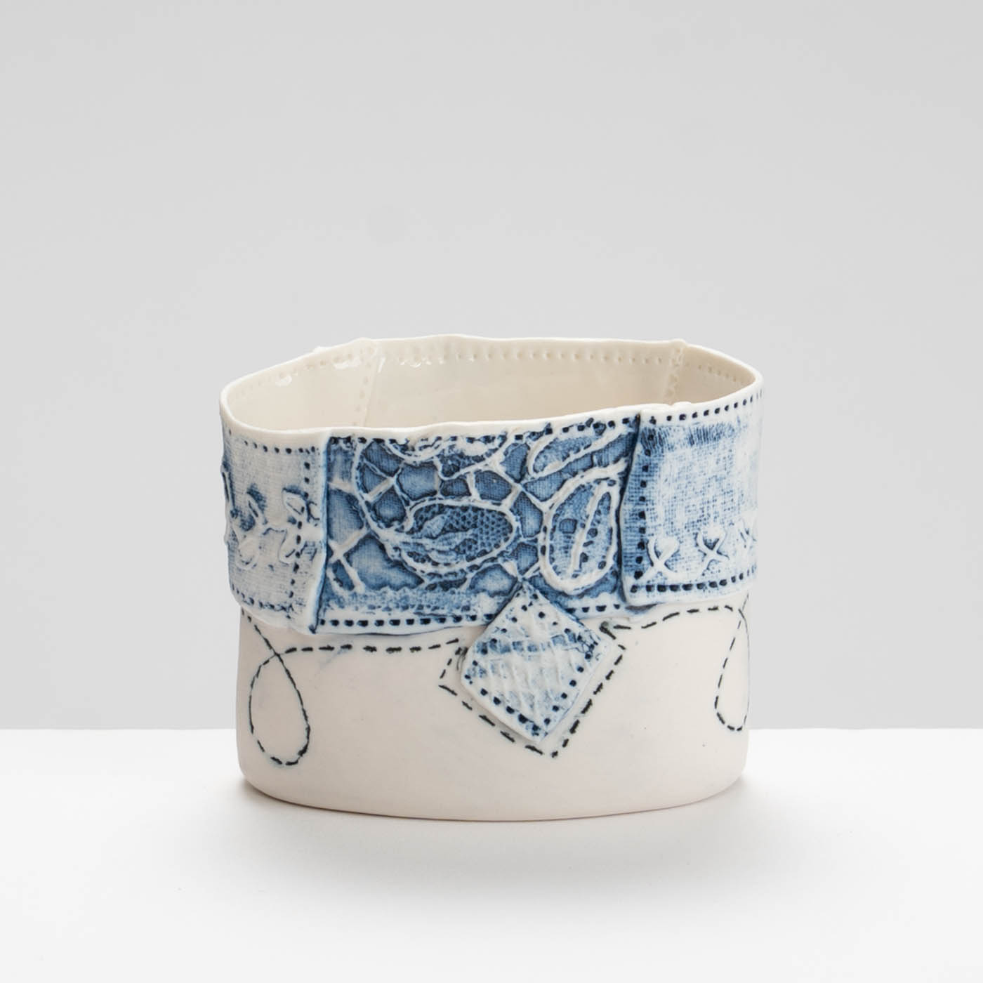 LC142Y355 Oval Textured Pot