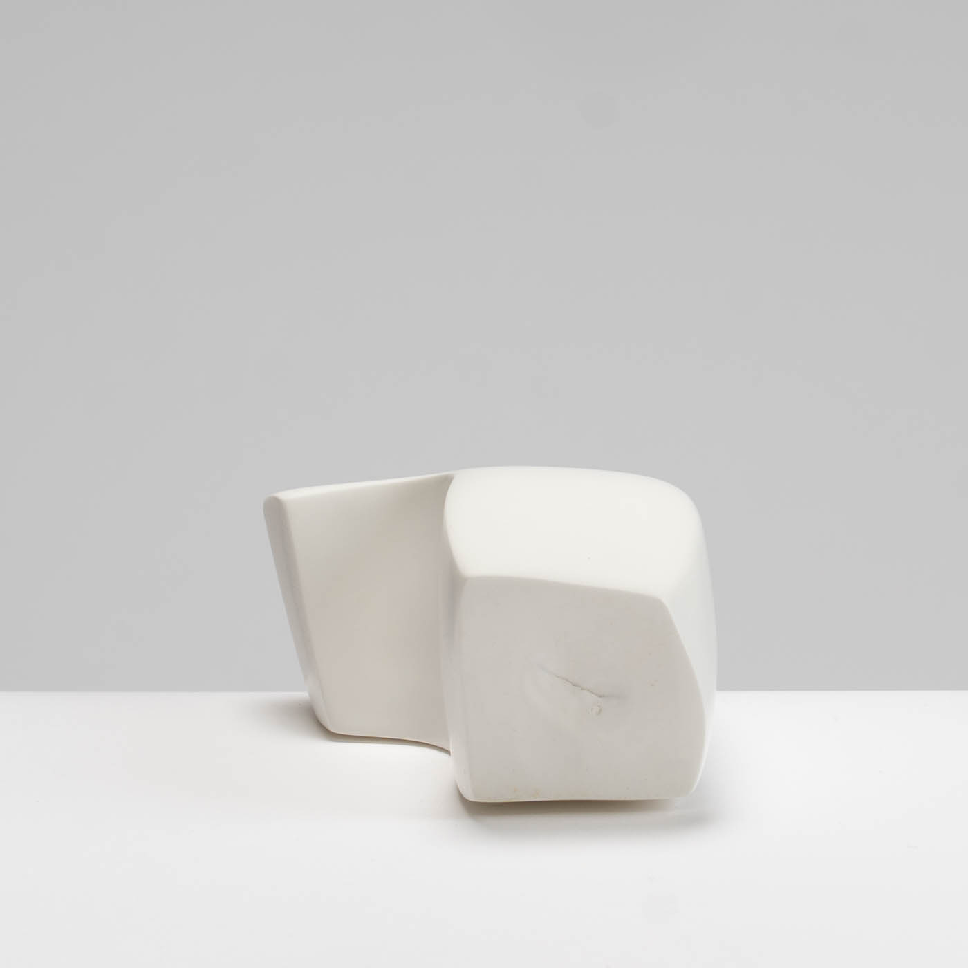 AV580Y11 Small Sculpture