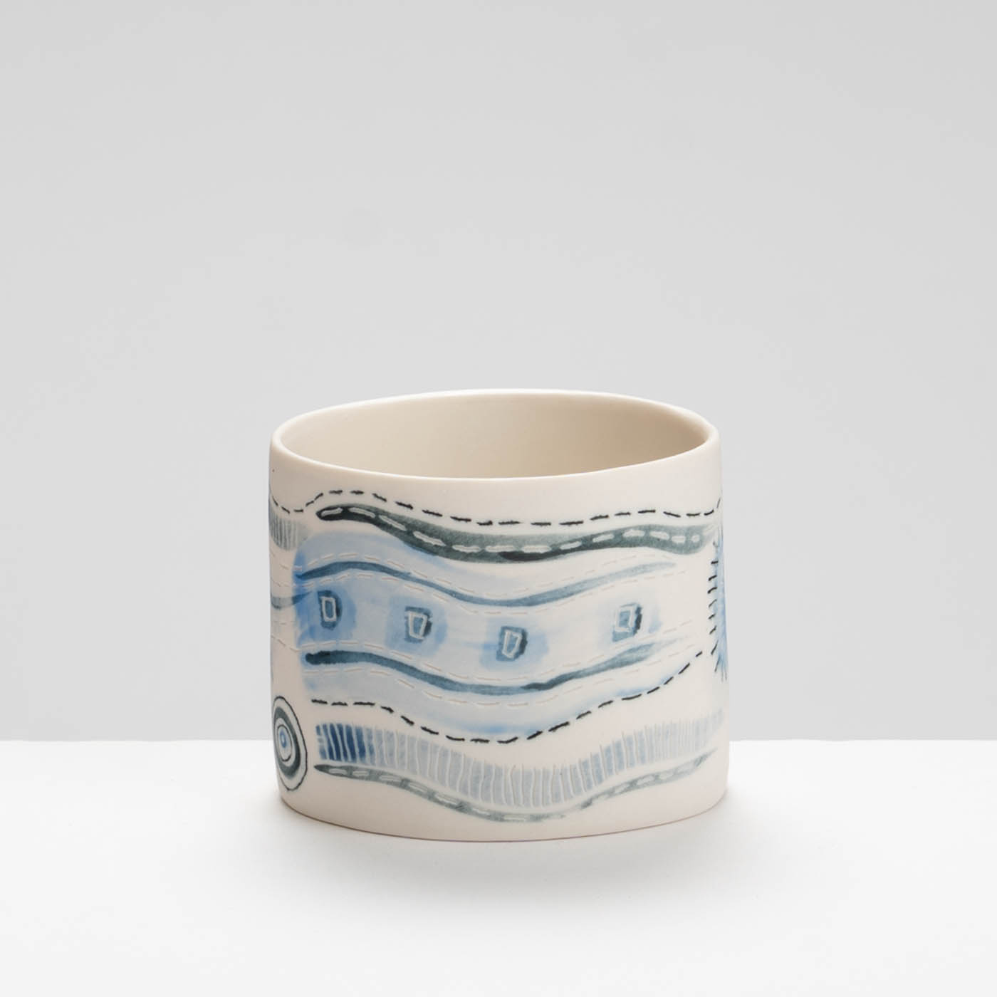 LC142Y357 Oval Vessel with Stitches